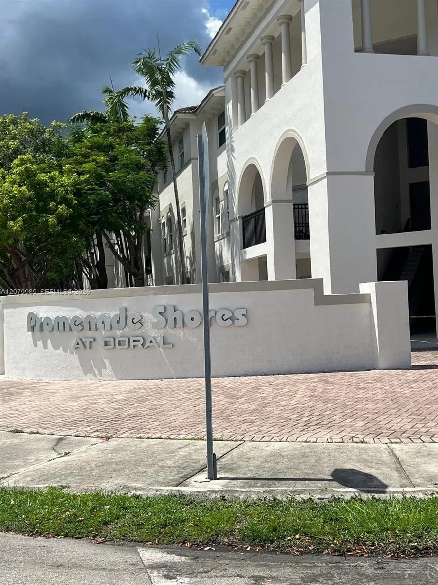 10902 NW 83rd St #223 Doral, FL 33178