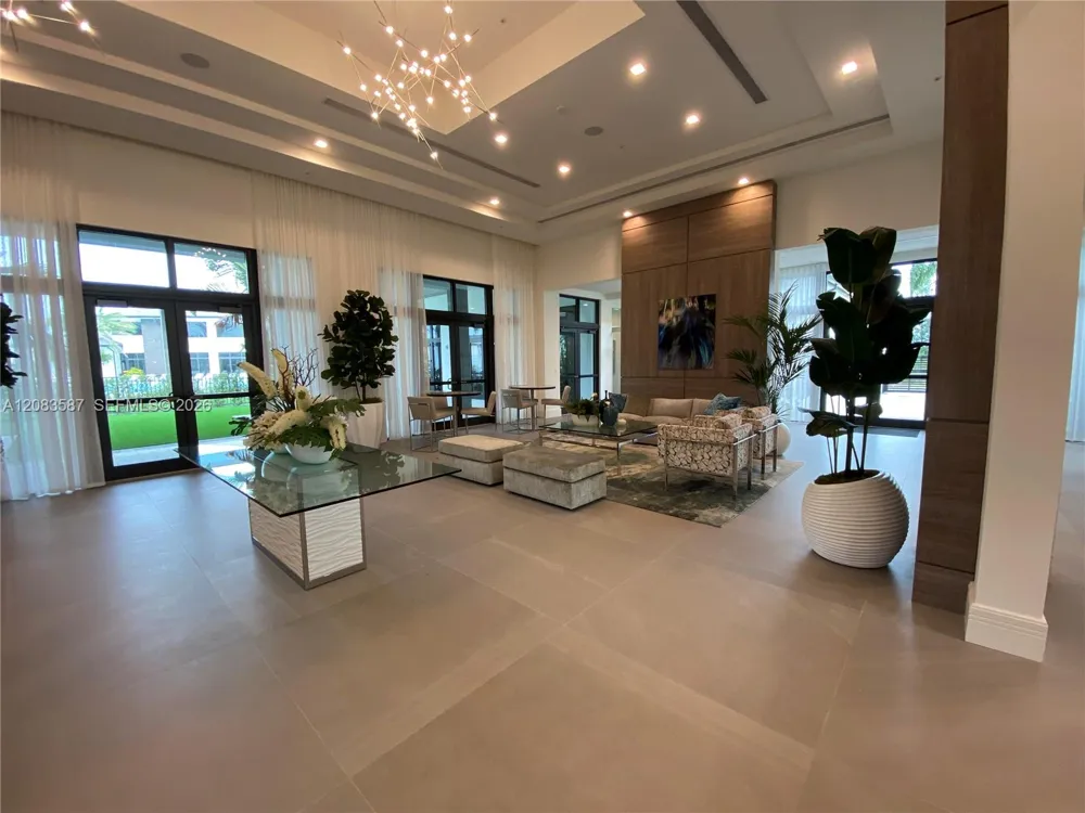 8253 NW 47th Ln #0 Doral, FL 33166