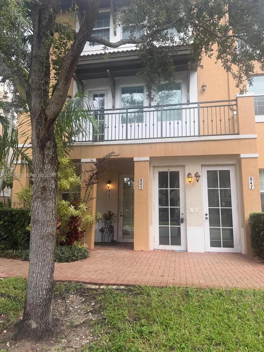 845 SW 147th Ave #1901 Pembroke Pines, FL 33027