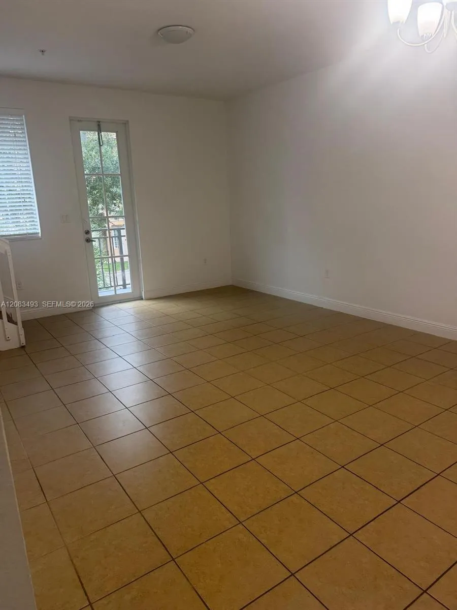 845 SW 147th Ave #1901 Pembroke Pines, FL 33027