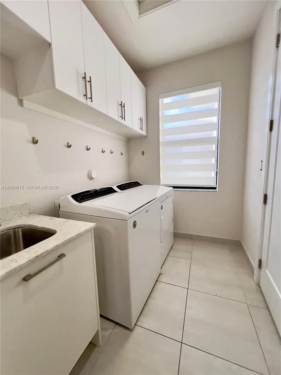8281 NW 48th St #0 Doral, FL 33166