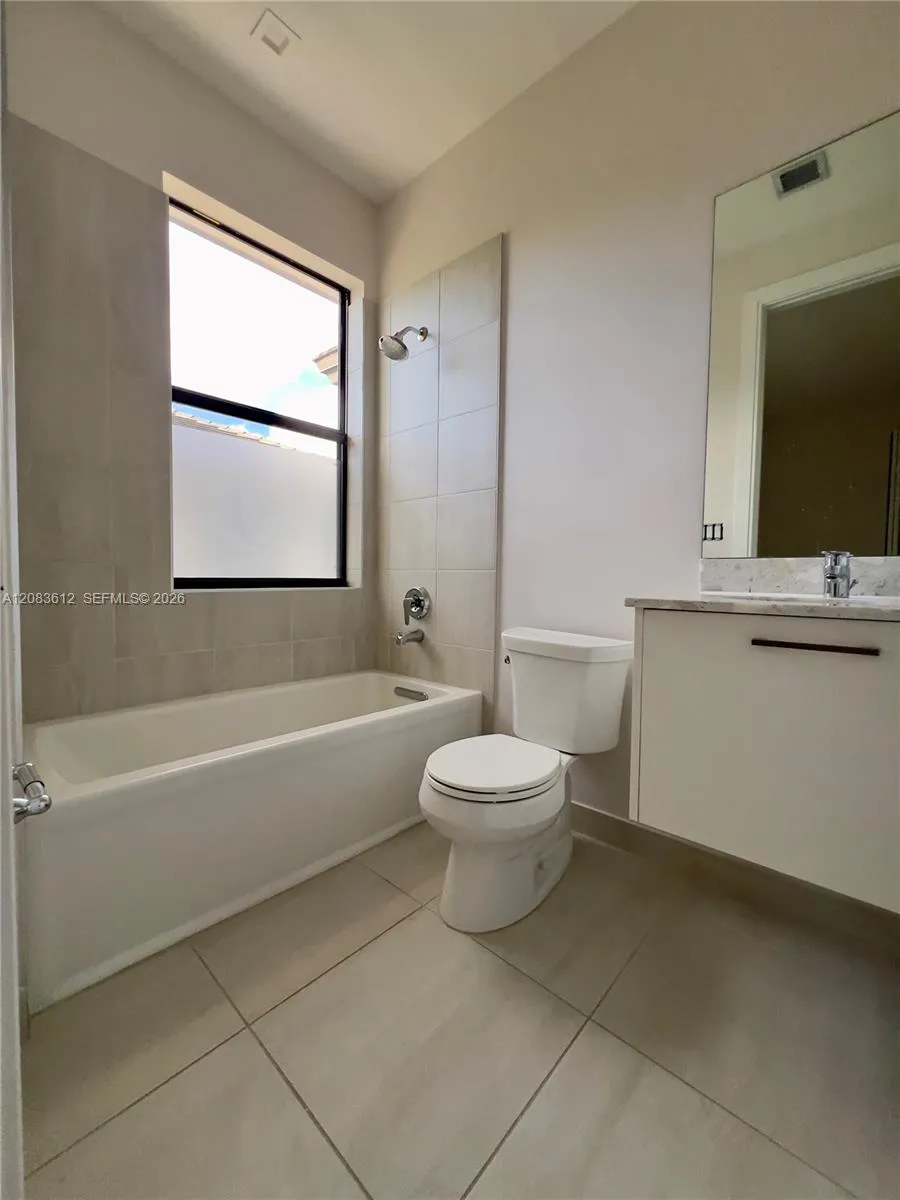 8281 NW 48th St #0 Doral, FL 33166