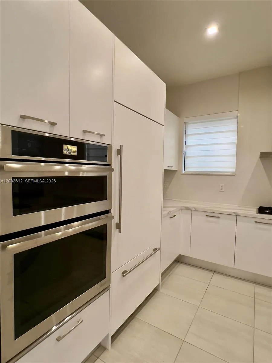 8281 NW 48th St #0 Doral, FL 33166