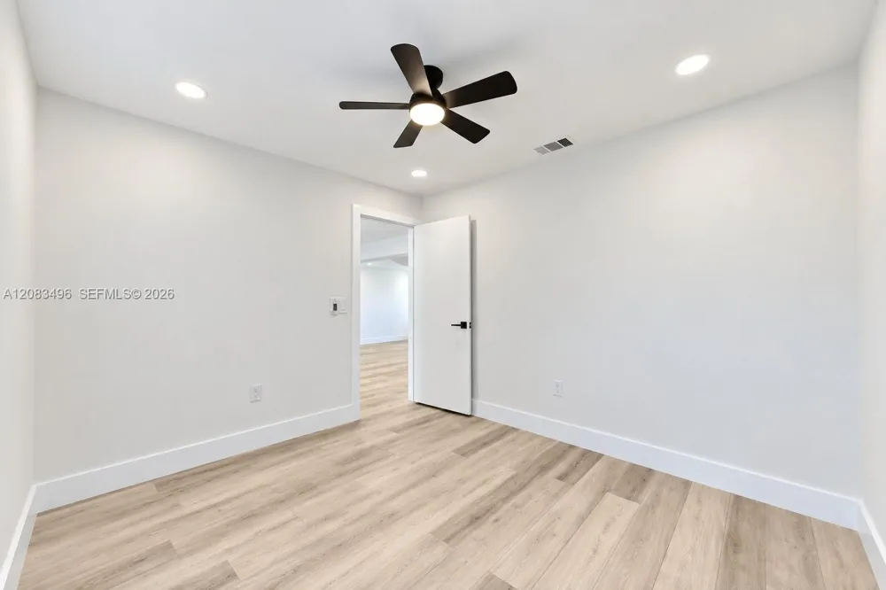 10171 NW 24th St Sunrise, FL 33322
