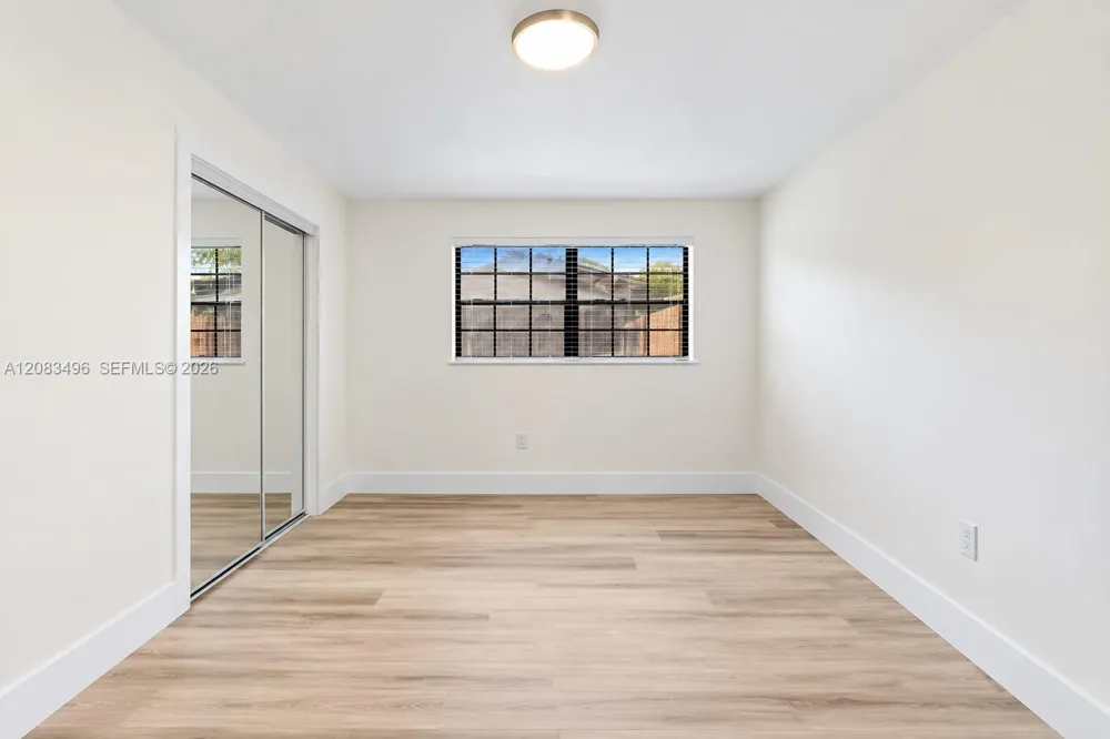 10171 NW 24th St Sunrise, FL 33322