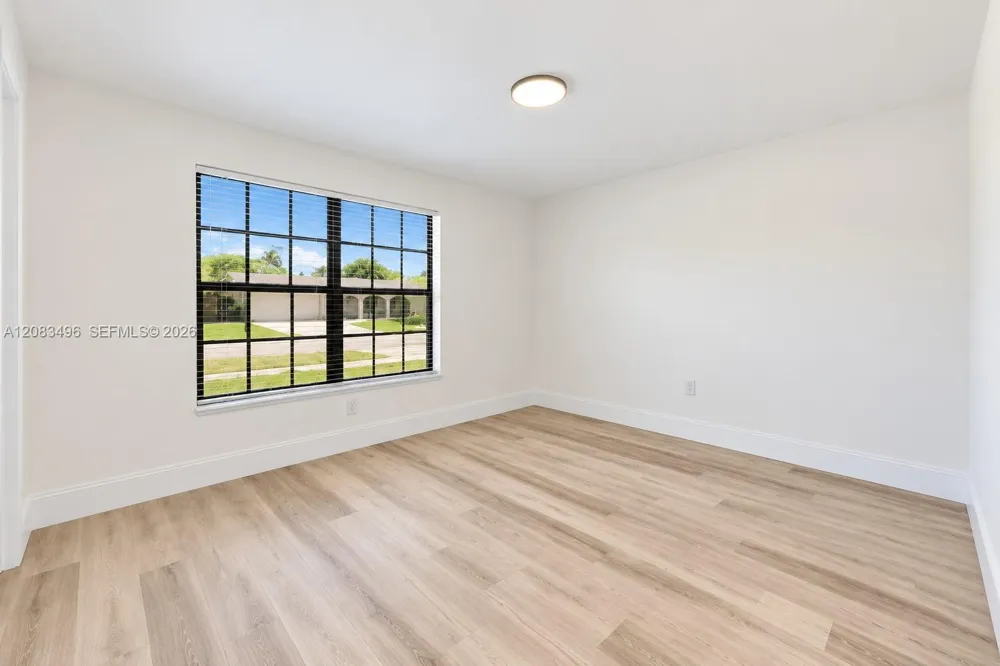 10171 NW 24th St Sunrise, FL 33322