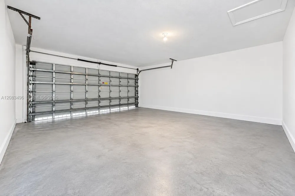 10171 NW 24th St Sunrise, FL 33322