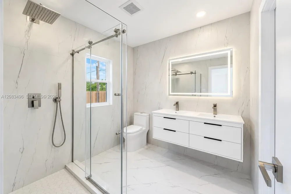 10171 NW 24th St Sunrise, FL 33322