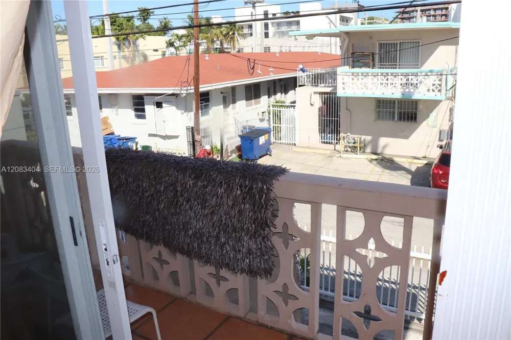 549 Meridian Ave #12 Miami Beach, FL 33139