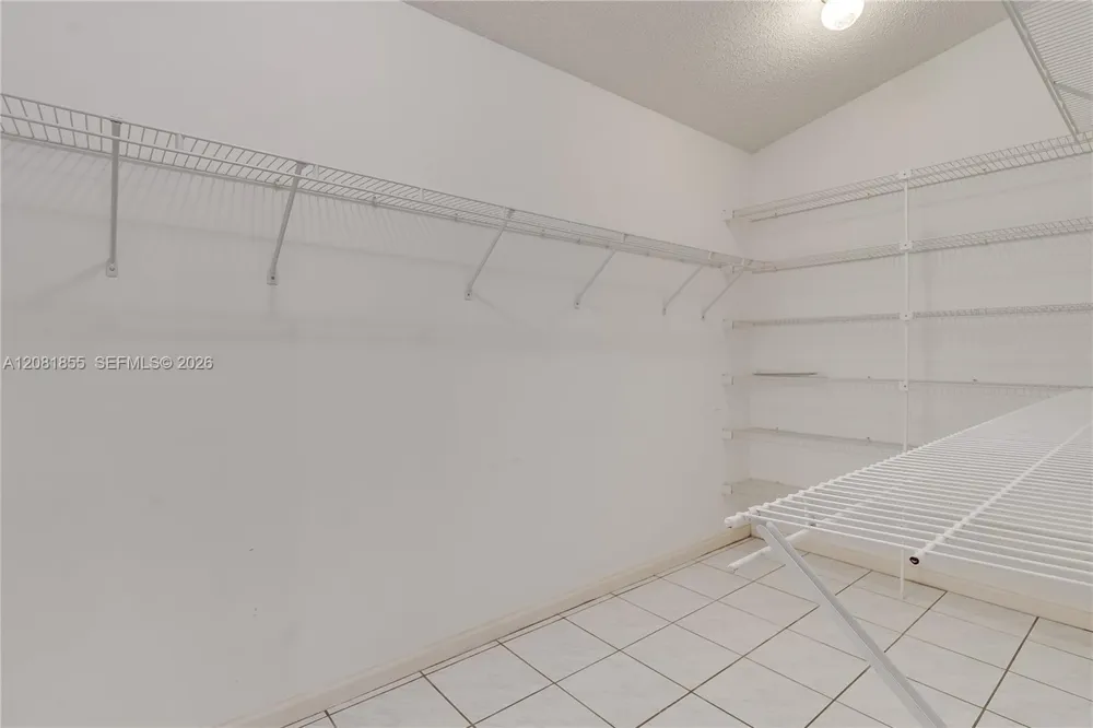 360 NW 107th Ave #360 Plantation, FL 33324