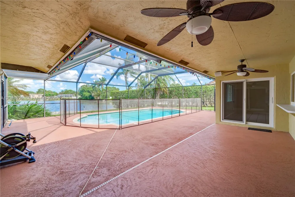 360 NW 107th Ave #360 Plantation, FL 33324