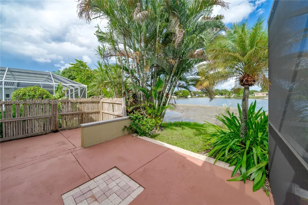 360 NW 107th Ave #360 Plantation, FL 33324