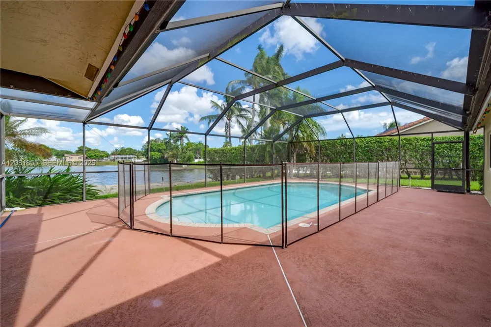 360 NW 107th Ave #360 Plantation, FL 33324