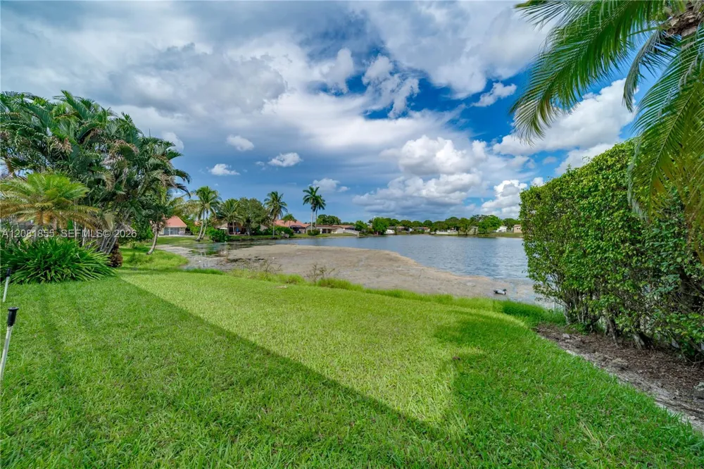 360 NW 107th Ave #360 Plantation, FL 33324