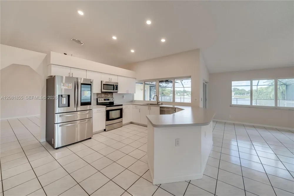 360 NW 107th Ave #360 Plantation, FL 33324