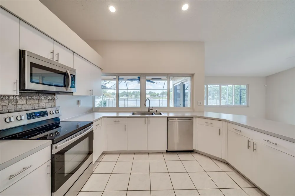 360 NW 107th Ave #360 Plantation, FL 33324