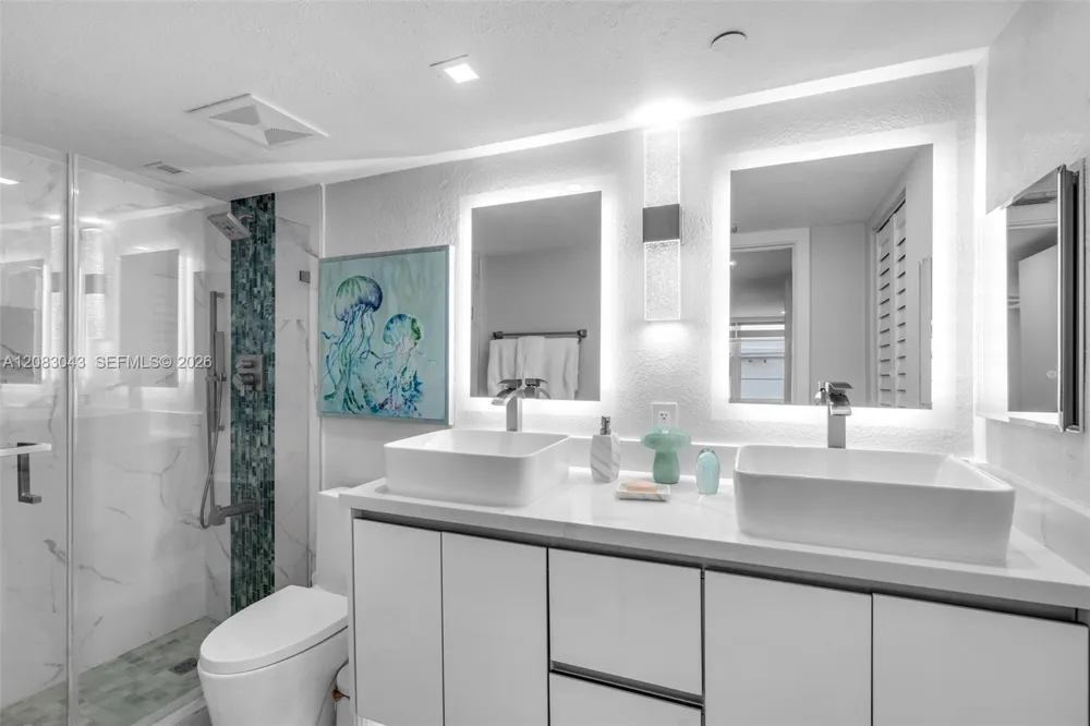 6917 Collins Ave #706 Miami Beach, FL 33141