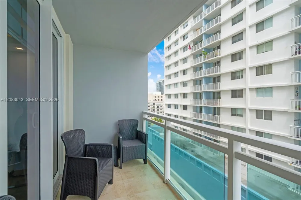 6917 Collins Ave #706 Miami Beach, FL 33141