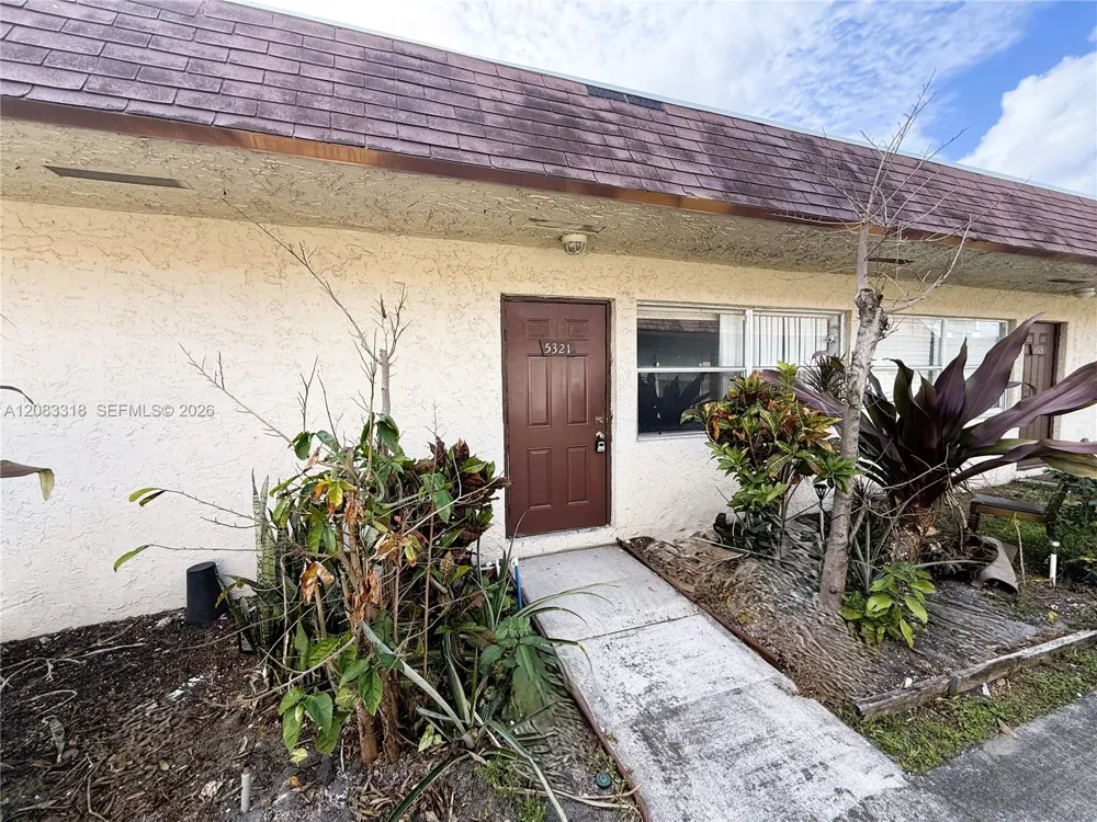 5321 NW 23rd St #181 Lauderhill, FL 33313