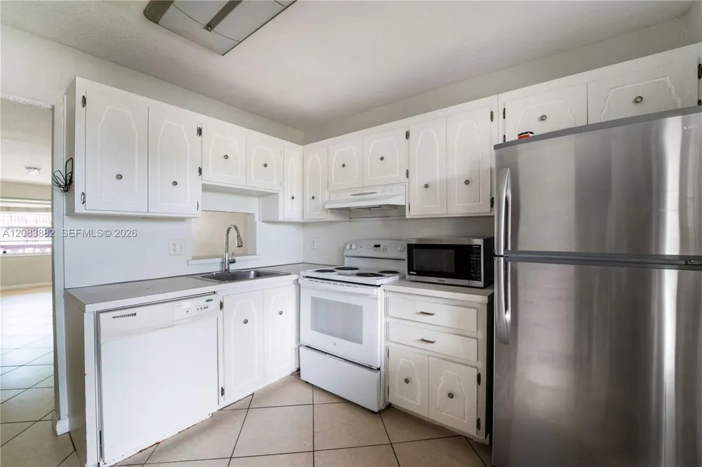 3777 NW 78th Ave #3F Davie, FL 33024
