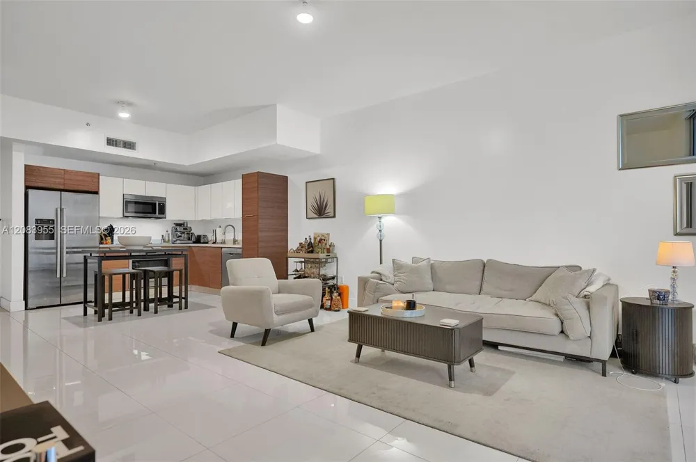 1010 SW 2nd Ave #2005 Miami, FL 33130