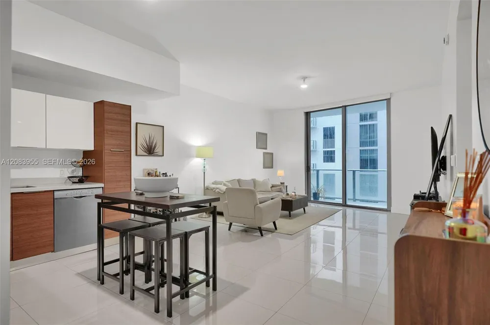 1010 SW 2nd Ave #2005 Miami, FL 33130