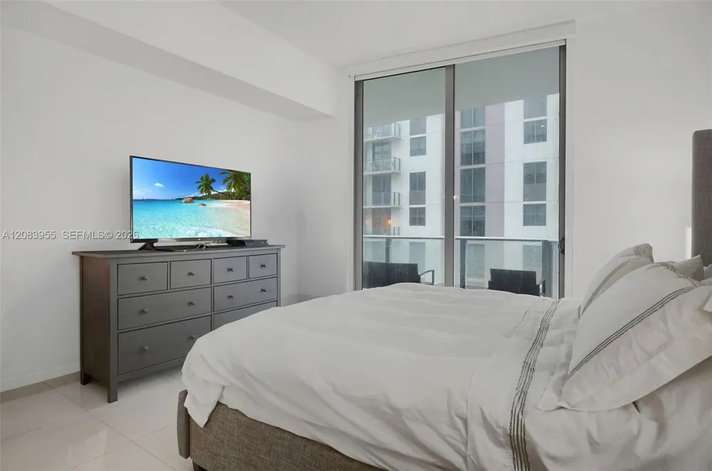 1010 SW 2nd Ave #2005 Miami, FL 33130