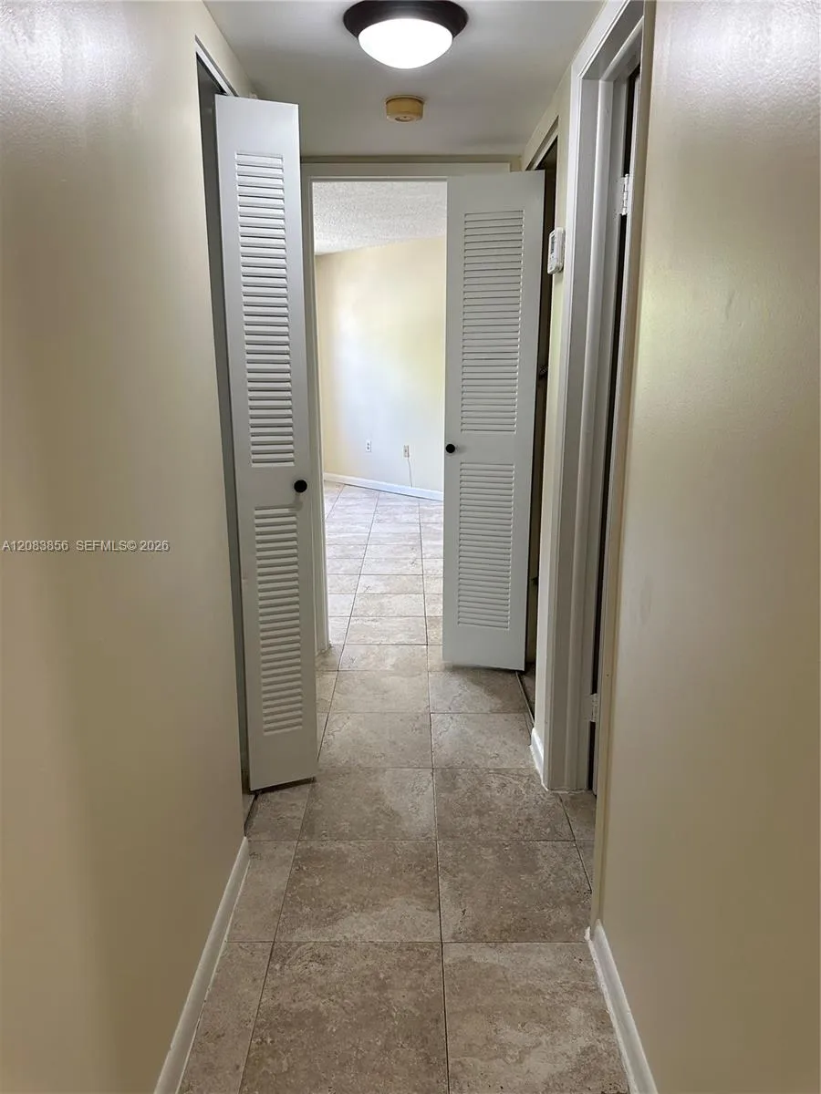 9435 Fontainebleau Blvd #206 Miami, FL 33172