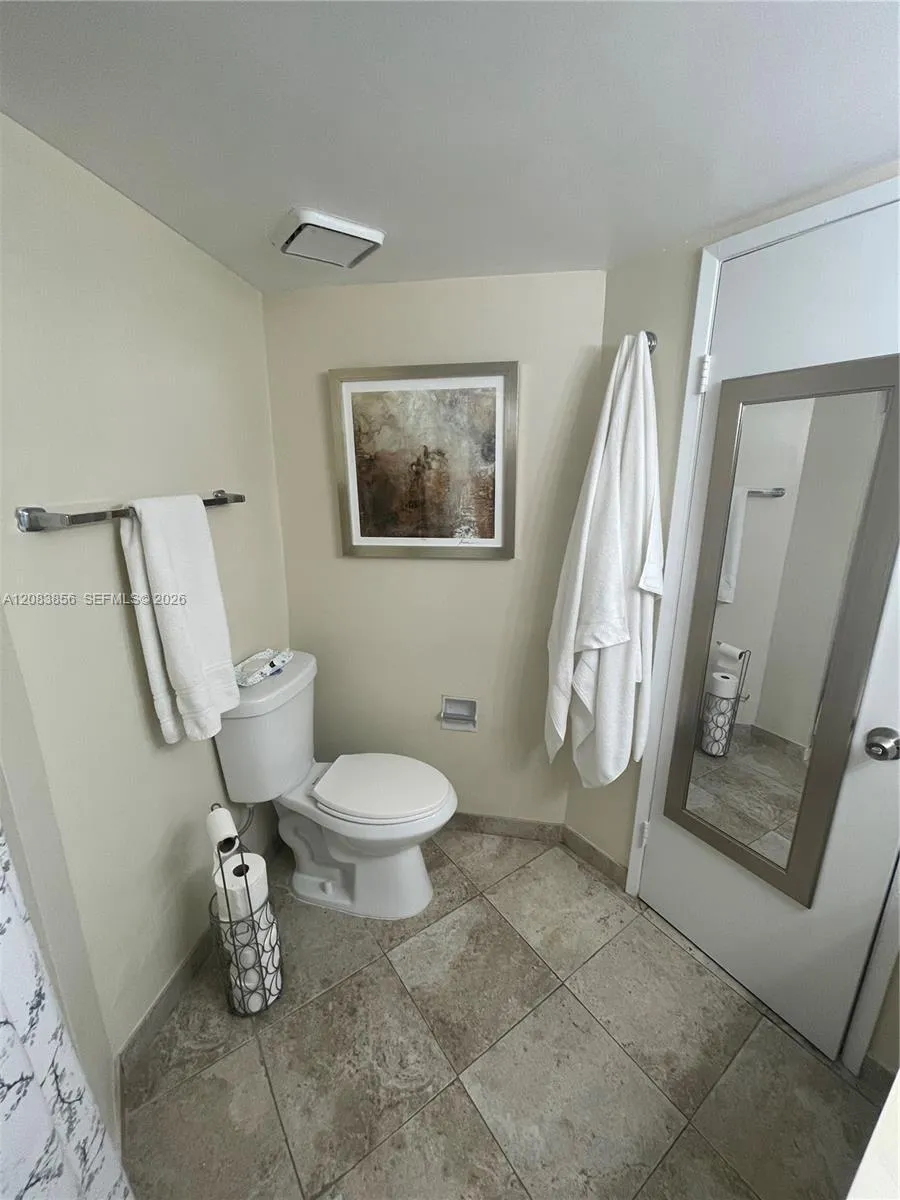 9435 Fontainebleau Blvd #206 Miami, FL 33172