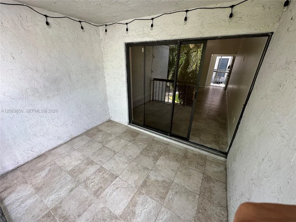 9435 Fontainebleau Blvd #206 Miami, FL 33172