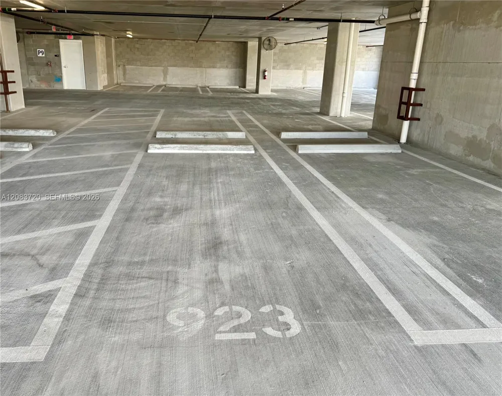 1400 Biscayne Blvd #1602 Miami, FL 33132