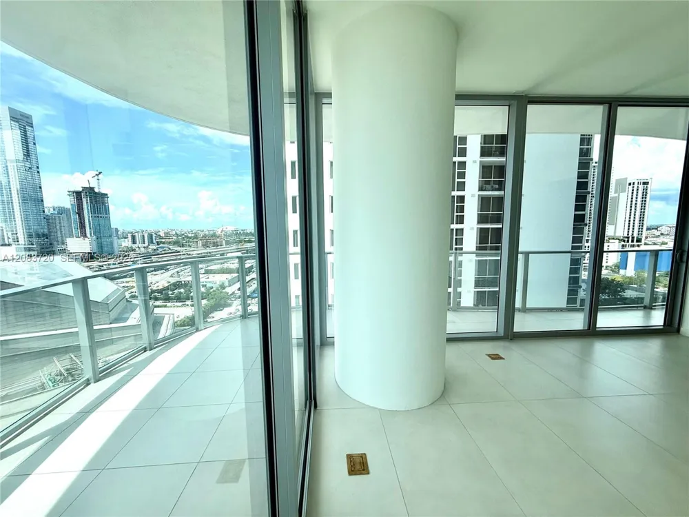 1400 Biscayne Blvd #1602 Miami, FL 33132