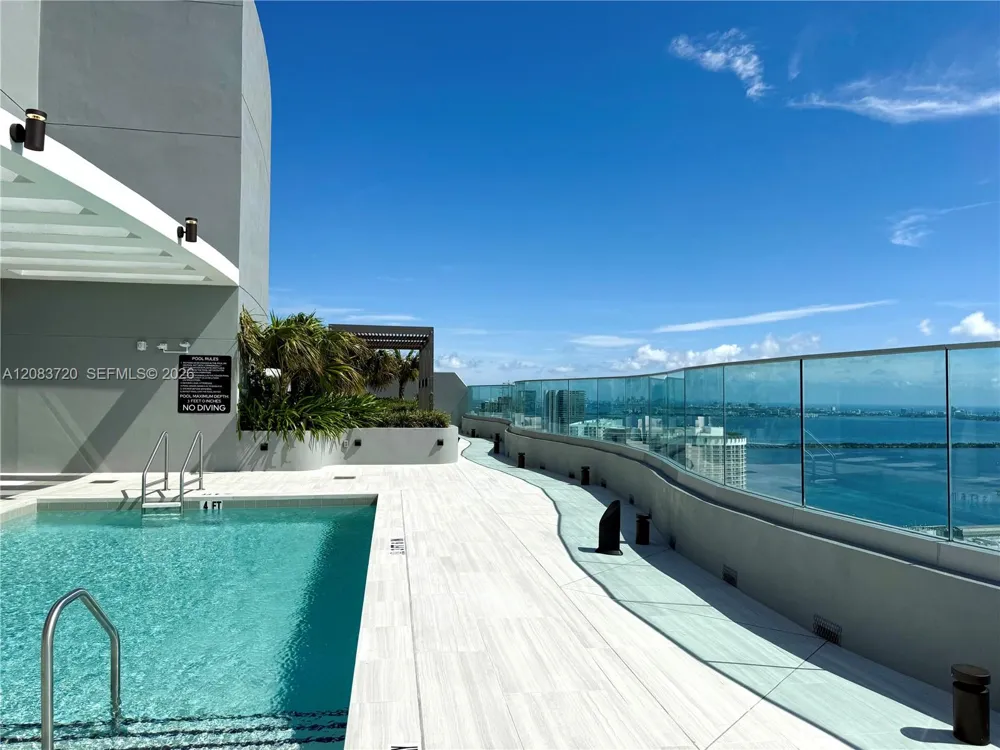 1400 Biscayne Blvd #1602 Miami, FL 33132