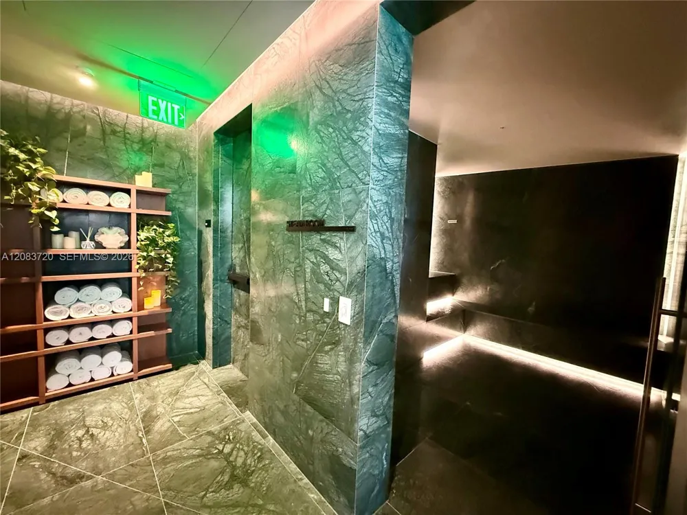 1400 Biscayne Blvd #1602 Miami, FL 33132