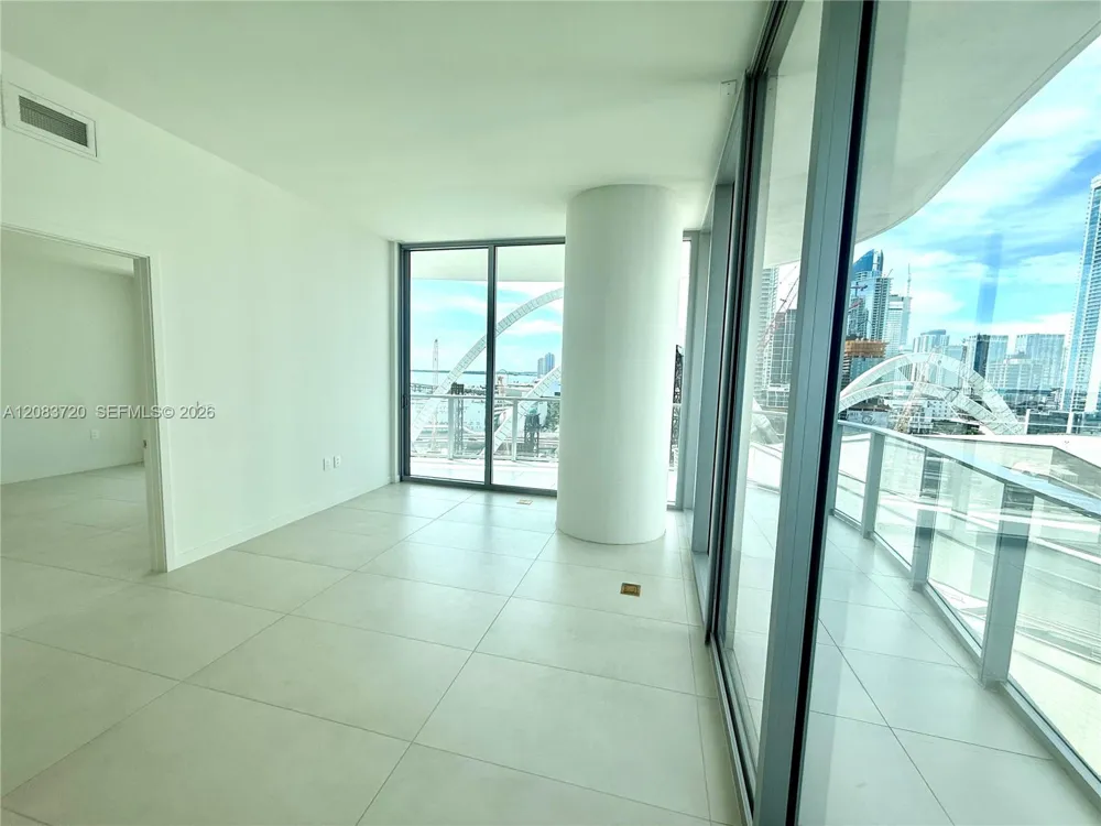 1400 Biscayne Blvd #1602 Miami, FL 33132