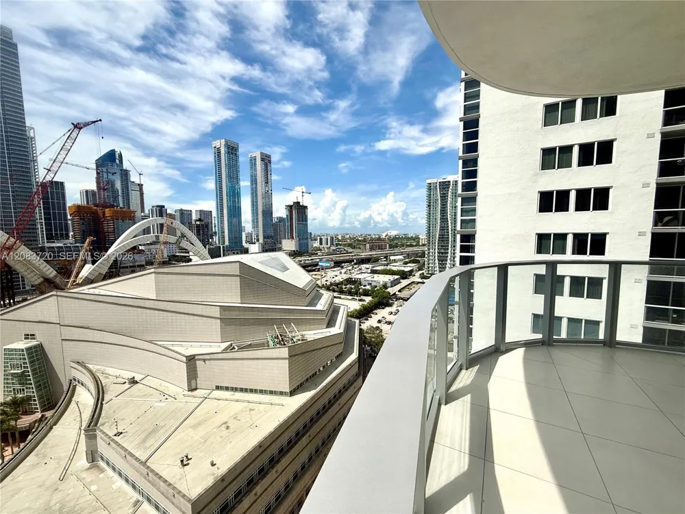 1400 Biscayne Blvd #1602 Miami, FL 33132