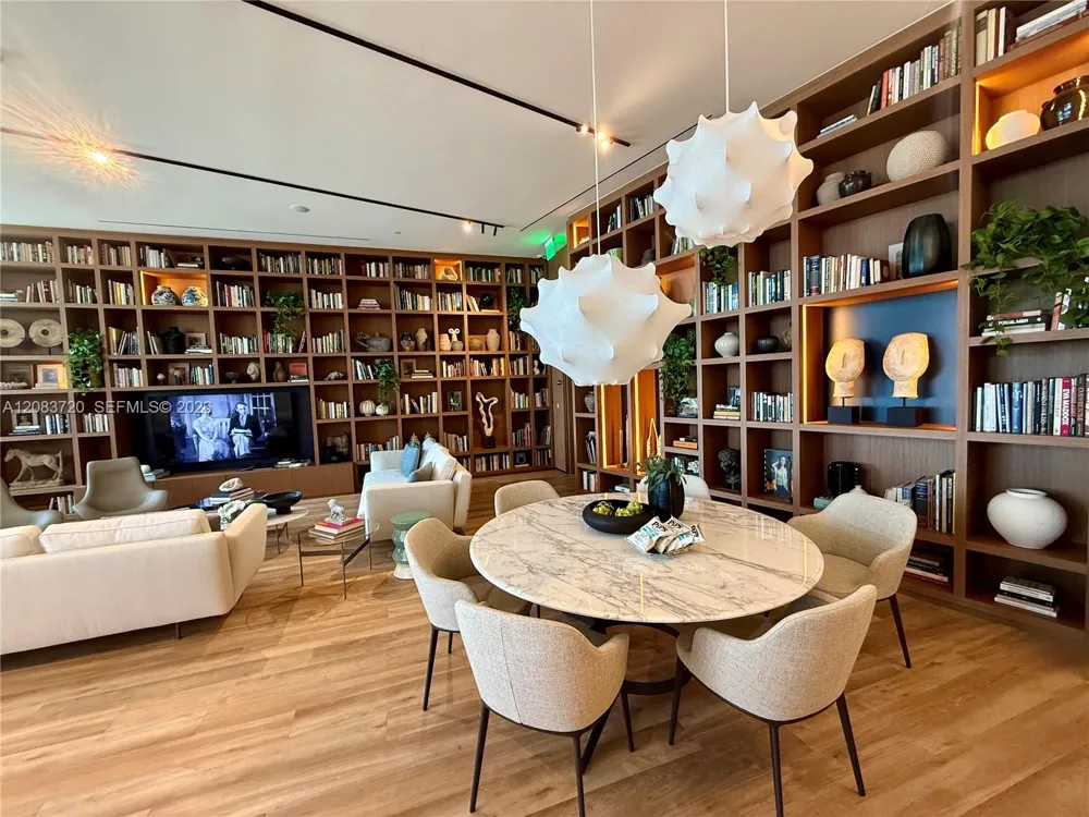 1400 Biscayne Blvd #1602 Miami, FL 33132