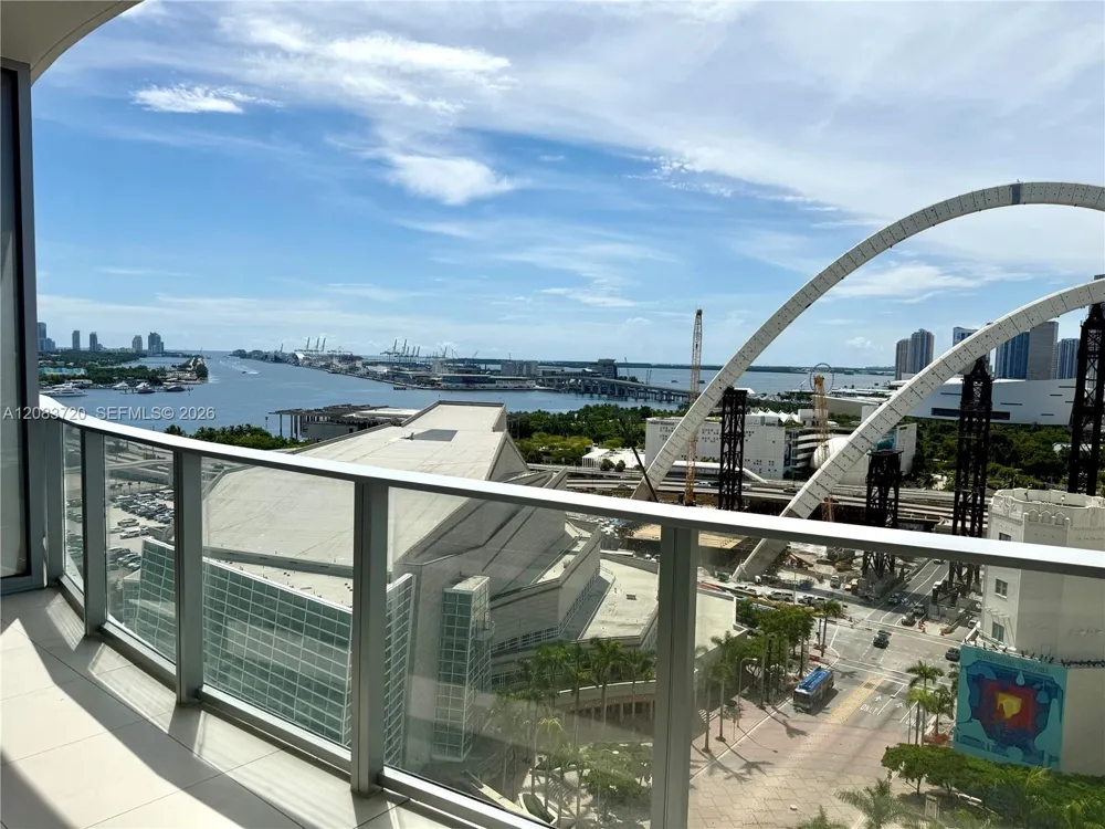 1400 Biscayne Blvd #1602 Miami, FL 33132