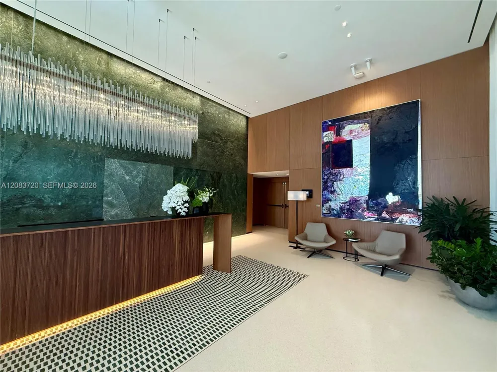 1400 Biscayne Blvd #1602 Miami, FL 33132