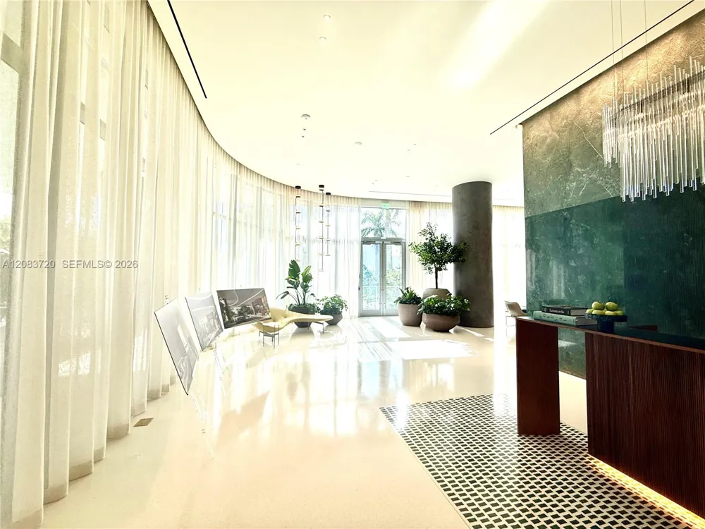 1400 Biscayne Blvd #1602 Miami, FL 33132