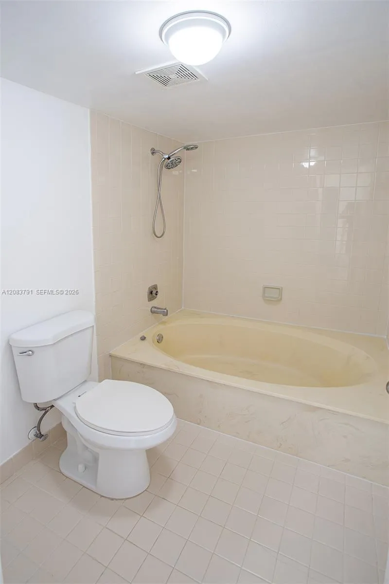 14378 SW 96th Ter Miami, FL 33186
