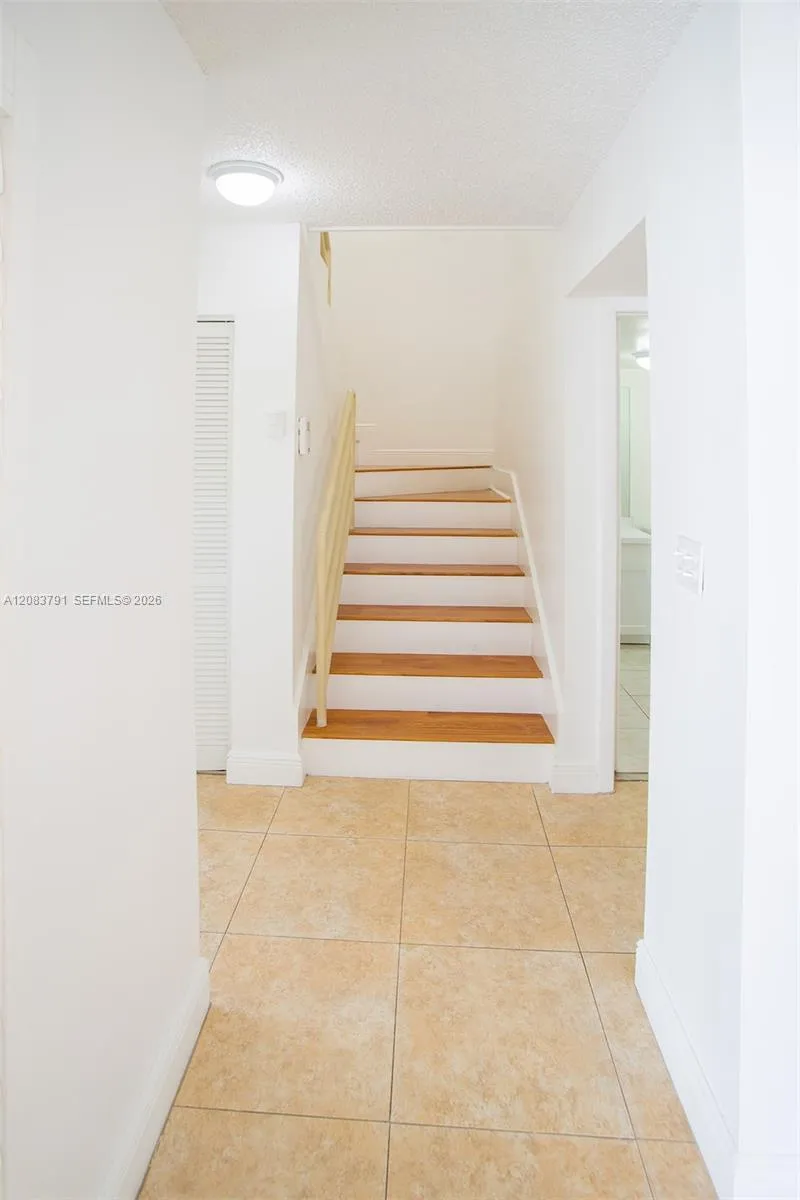 14378 SW 96th Ter Miami, FL 33186