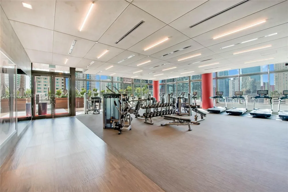 1080 Brickell Ave #2509 Miami, FL 33131