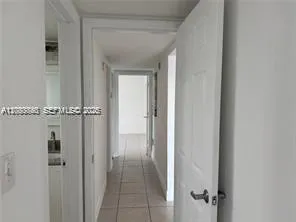 290 Sunrise Dr #301 Key Biscayne, FL 33149