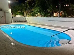 290 Sunrise Dr #301 Key Biscayne, FL 33149