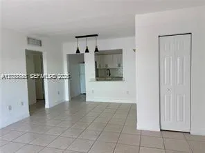 290 Sunrise Dr #301 Key Biscayne, FL 33149