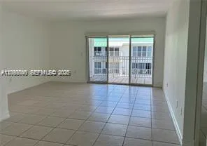 290 Sunrise Dr #301 Key Biscayne, FL 33149