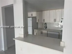 290 Sunrise Dr #301 Key Biscayne, FL 33149