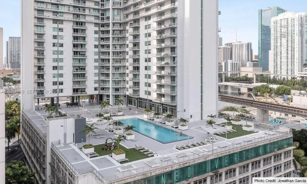 690 SW 1st Ct #2322 Miami, FL 33130