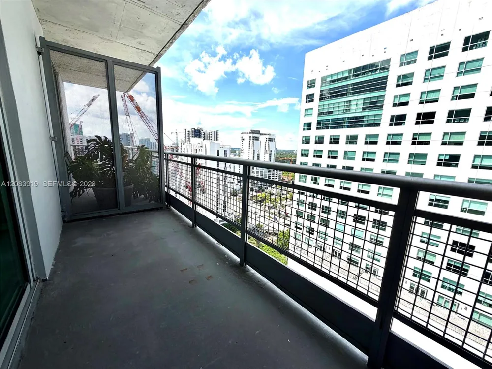 690 SW 1st Ct #2322 Miami, FL 33130